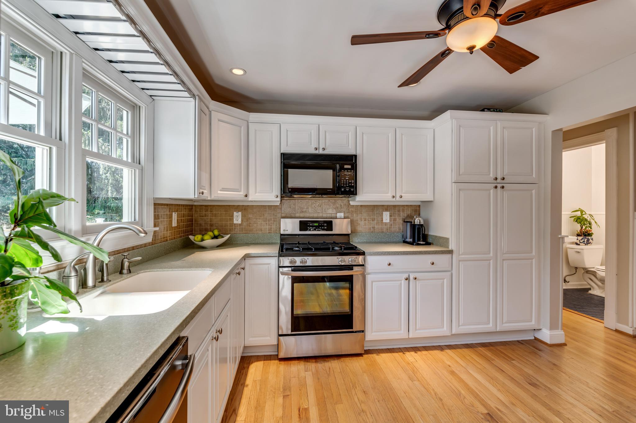 609 Truxton Road Annapolis, MD 21409 - Photo 9 of 42