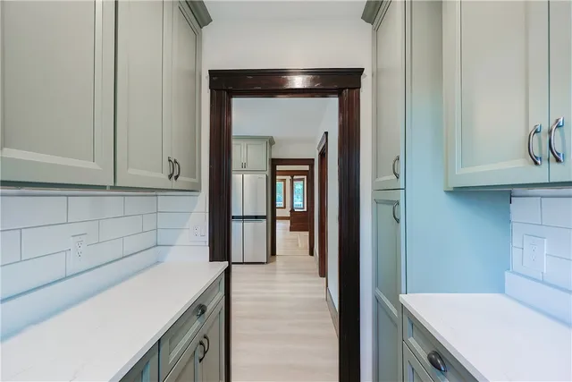 $2,700 | 65 Burton Street, Unit 3, Bristol, RI 02809