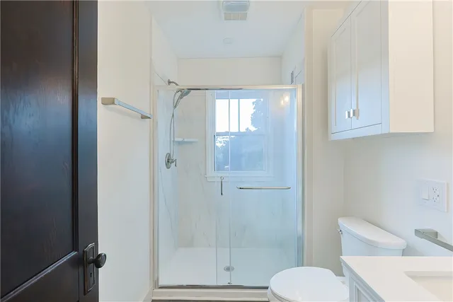 $2,700 | 65 Burton Street, Unit 3, Bristol, RI 02809