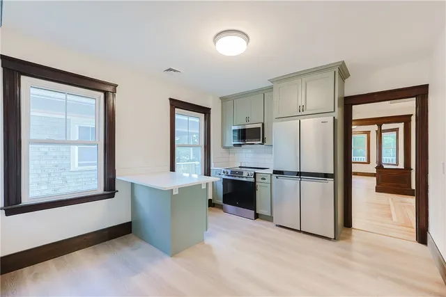 $2,700 | 65 Burton Street, Unit 3, Bristol, RI 02809