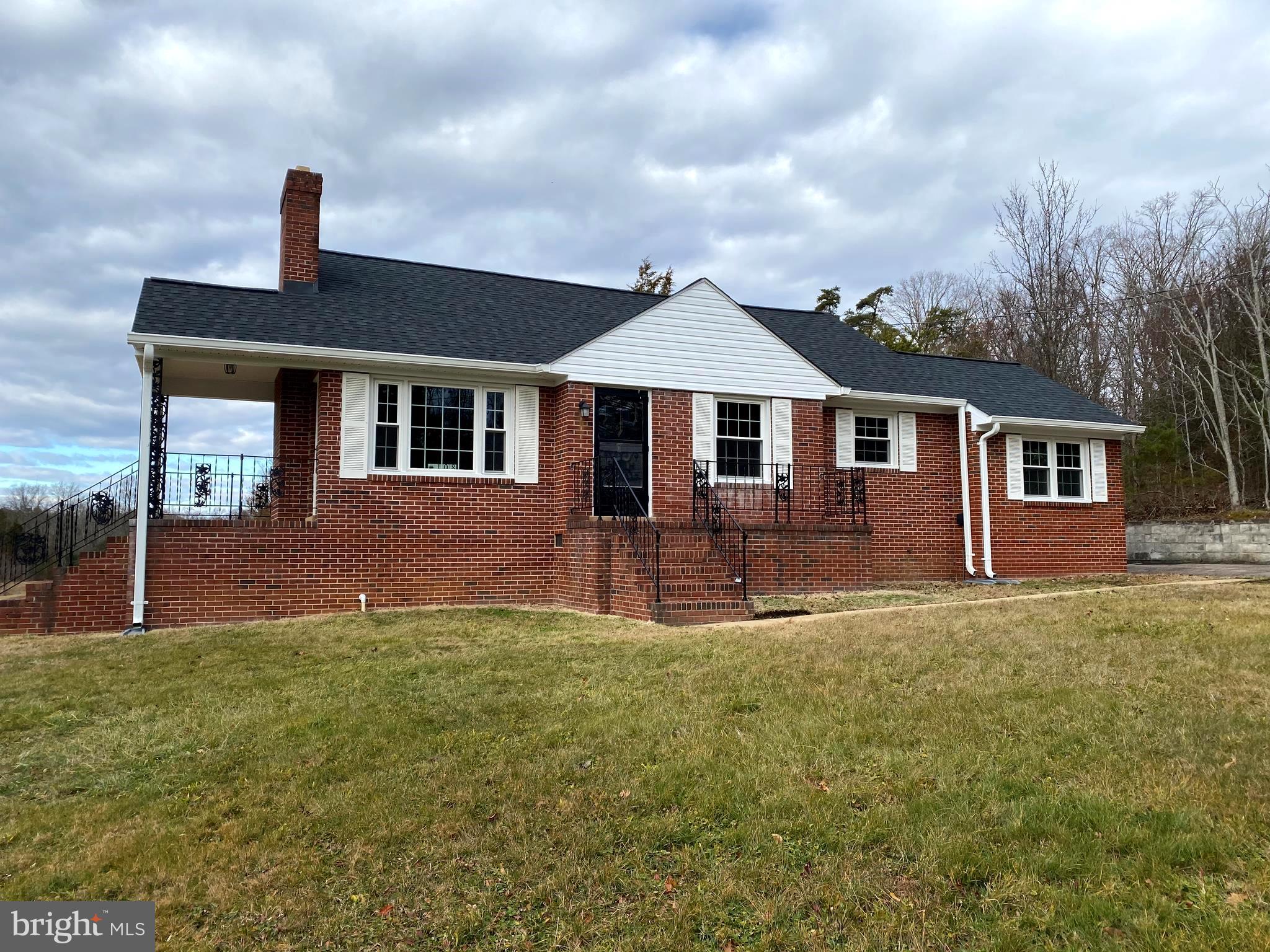 108 Ferry Road Fredericksburg, VA 22405 - Photo 1 of 25 Gallery Image 1