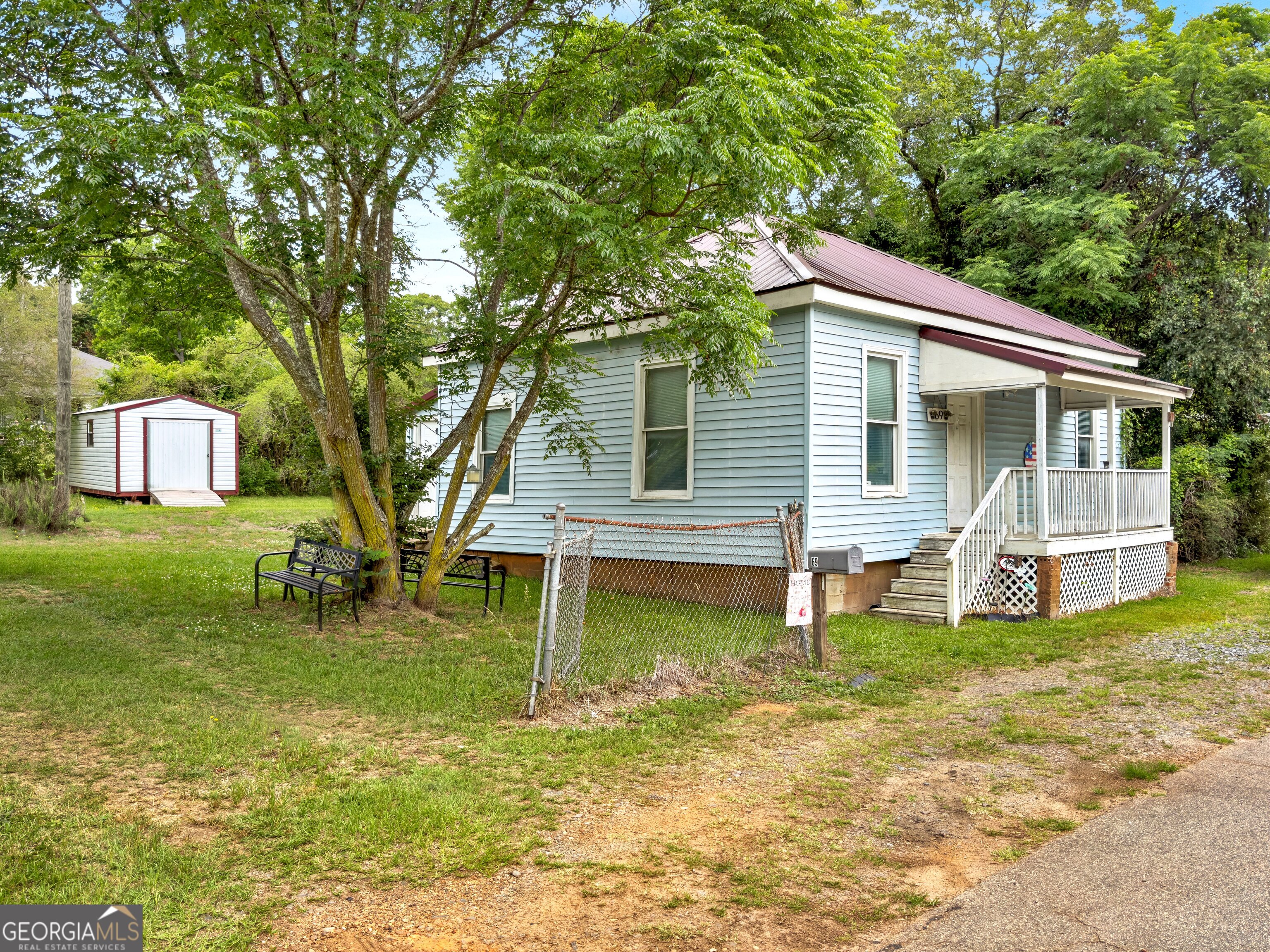 69 Stuart Avenue Forsyth, GA 31029 - Photo 3 of 30