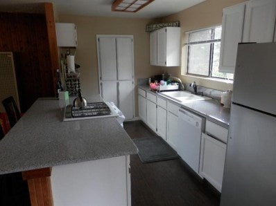21220 Ridgeway Drive Tehachapi, CA 93561 - Photo 7 of 28 Gallery Image 7