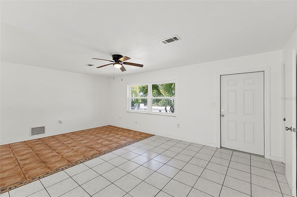 887 Leeward Road Venice, FL 34293 - Photo 14 of 38