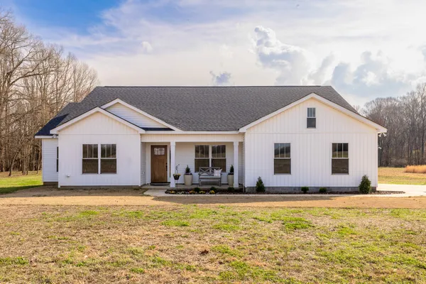 $585,900 | 64 Elliot Road, Ardmore, TN 38449