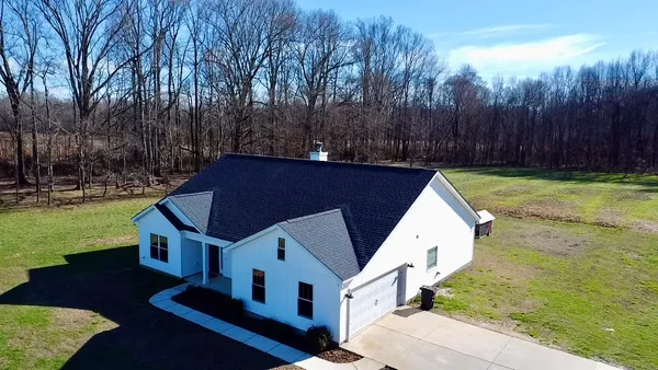 $585,900 | 64 Elliot Road, Ardmore, TN 38449