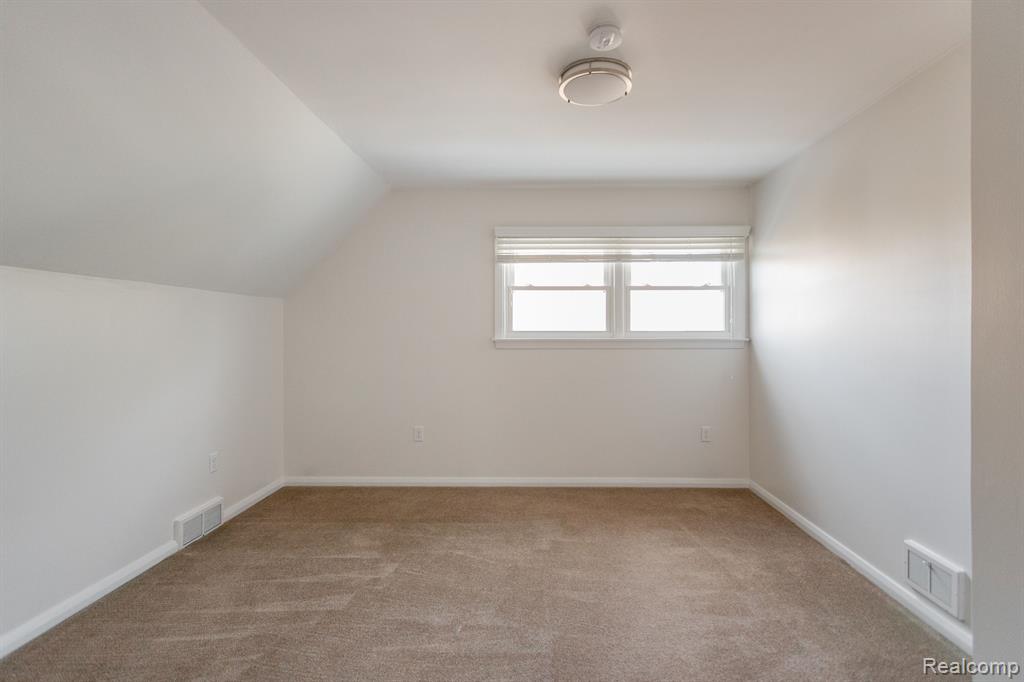 440 Alter Road Detroit, MI 48215 - Photo 23 of 40
