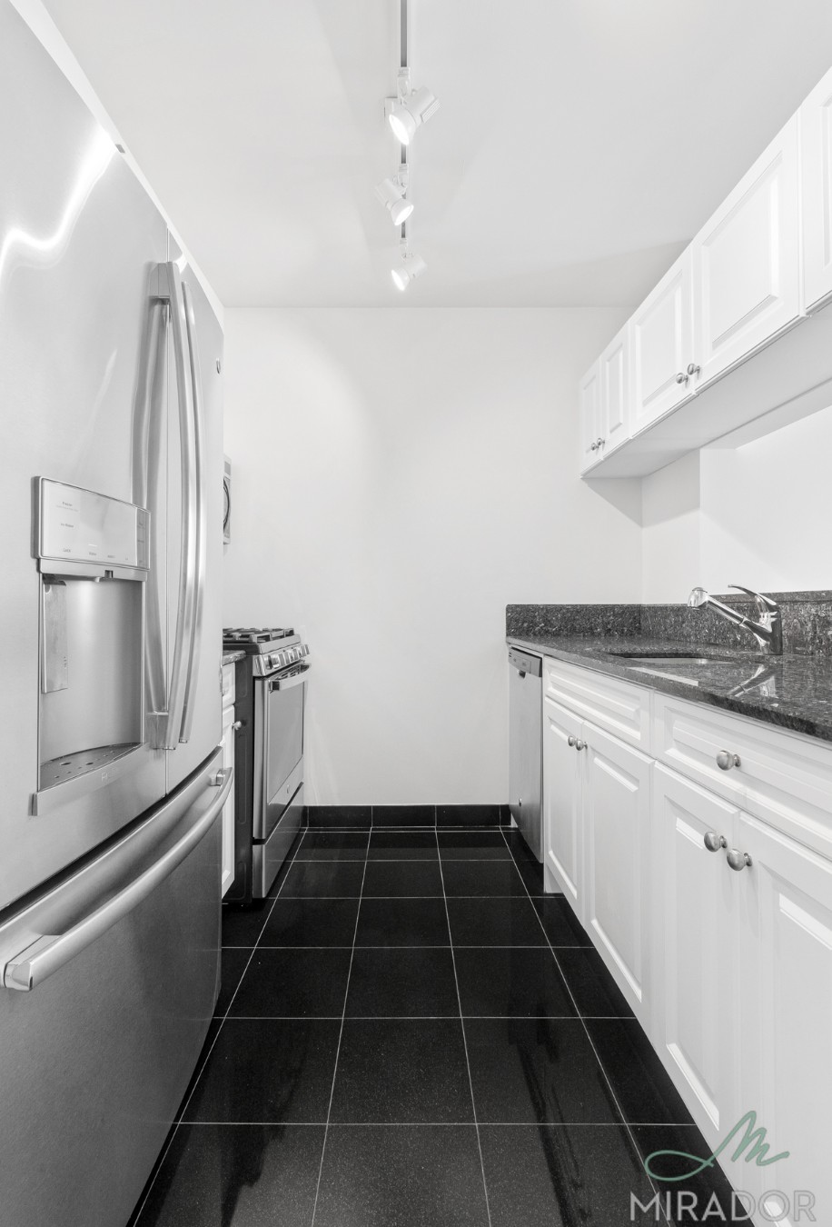 60 West 23rd Street, Unit 1802 Manhattan, NY 10010 - Photo 4 of 21 Photo 4