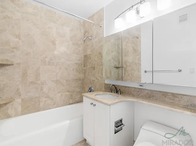 $6,000 | 60 West 23rd Street, Unit 1802 | Flatiron