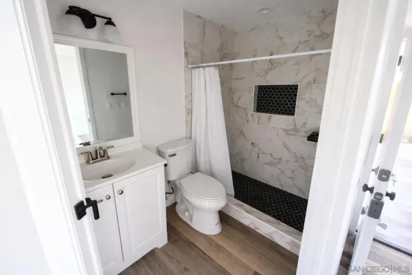 $1,950 | 636 Aster Street, Escondido, CA 92027