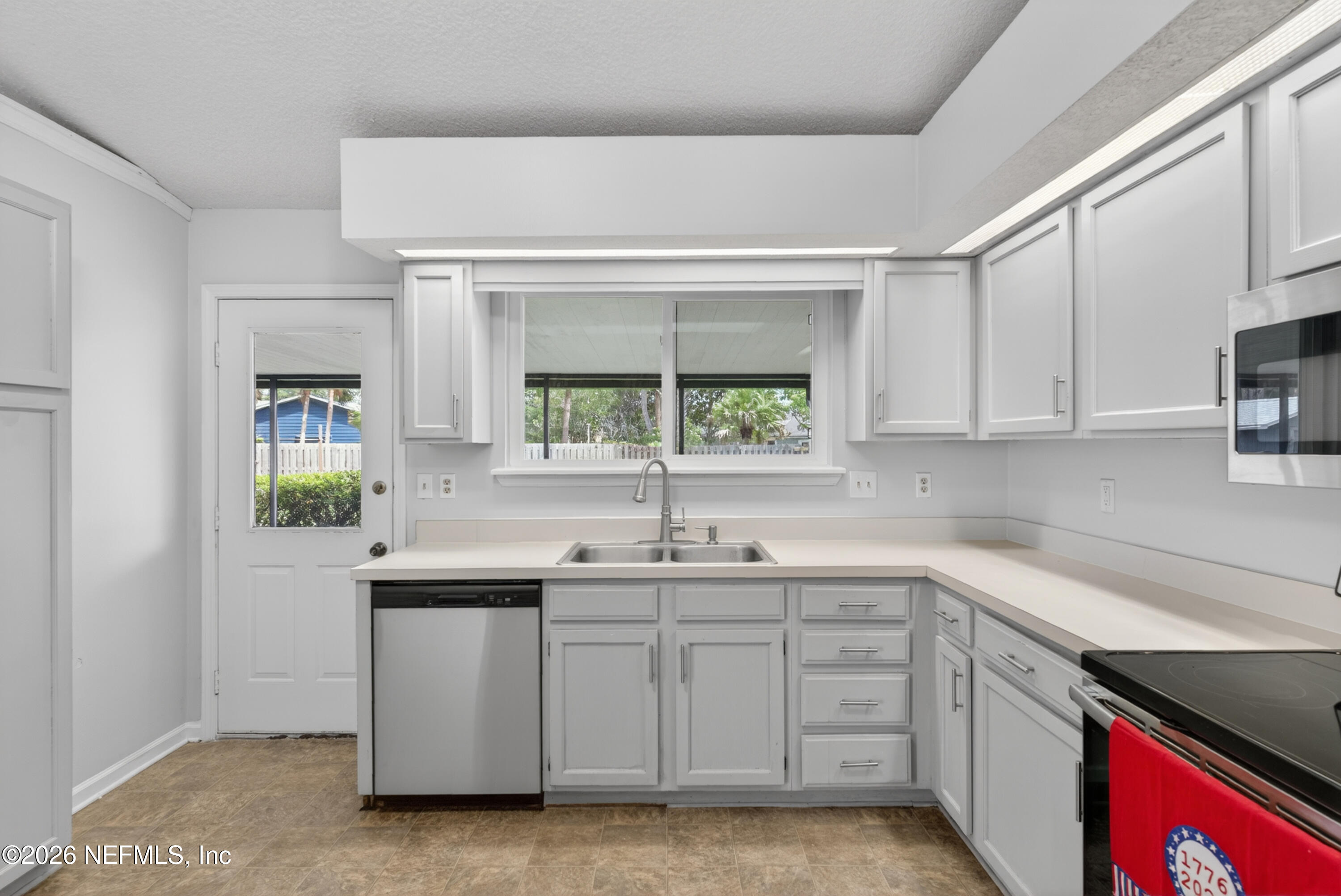 622 Valley Forge Road North Neptune Beach, FL 32266 - Photo 14 of 34 15-622 Valley Forge Rd N-34
