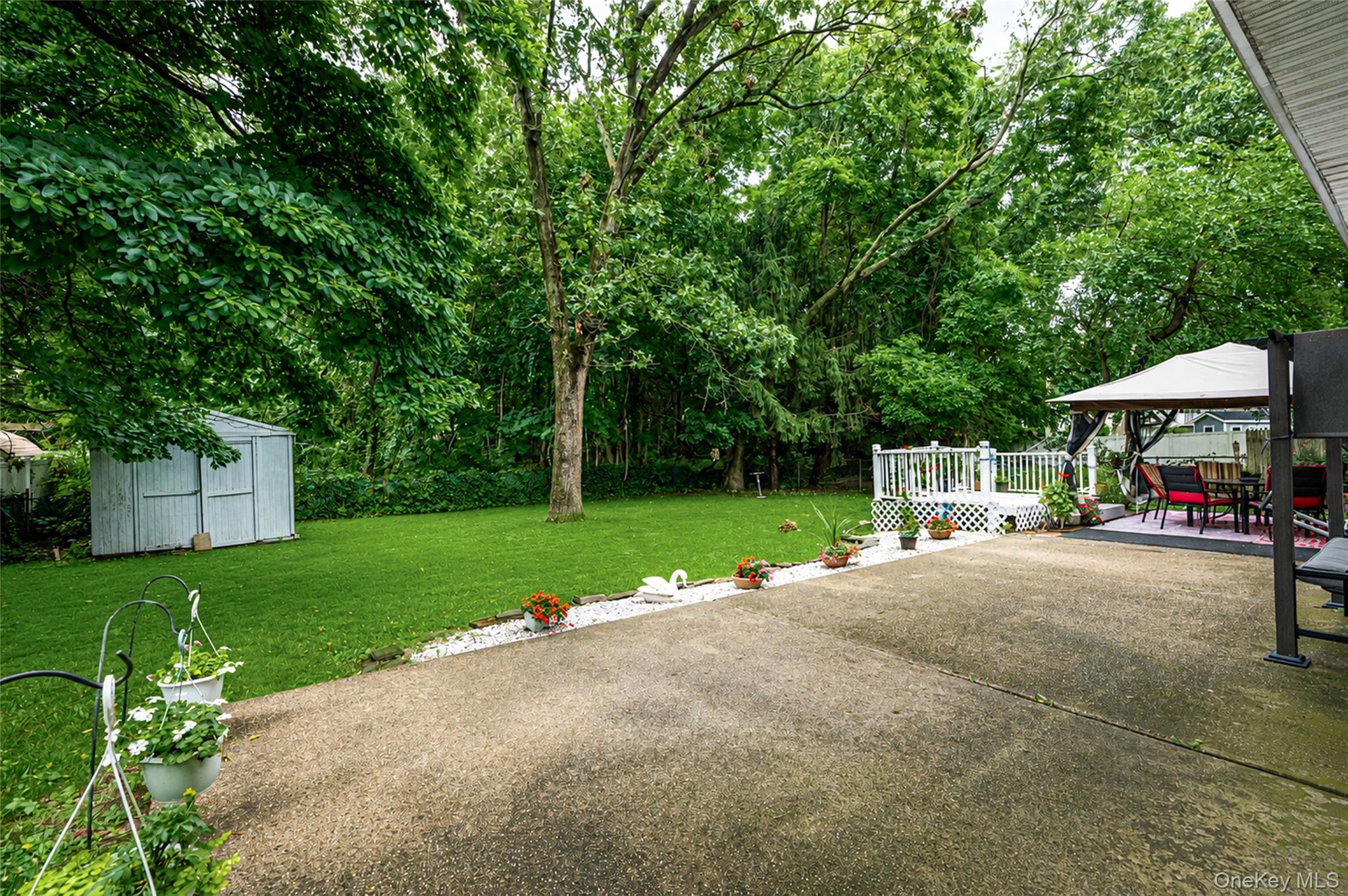 31 Holbrook Road Centereach, NY 11720 - Photo 22 of 24 Gallery Image 22