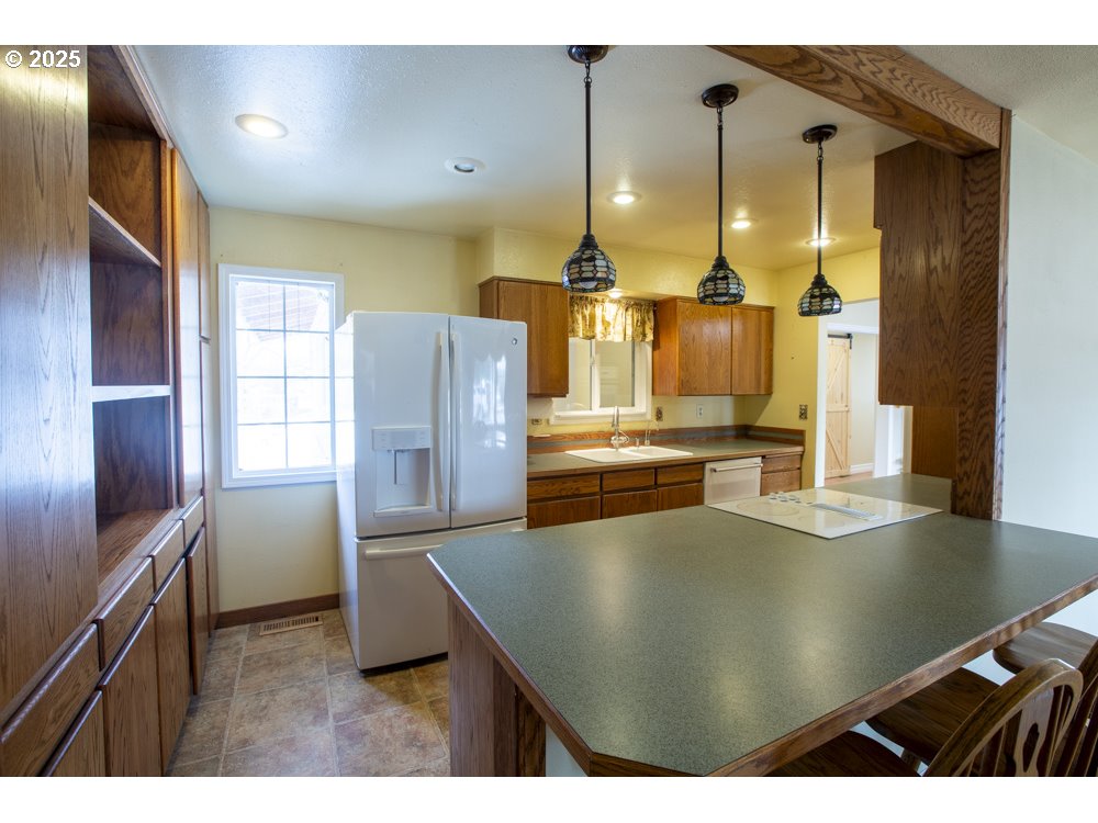 61866 Riddle Road La Grande, OR 97850 - Photo 5 of 29 Gallery Image 5