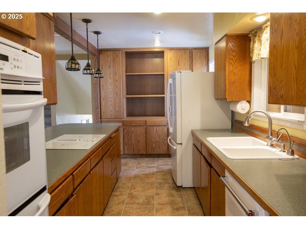 61866 Riddle Road La Grande, OR 97850 - Photo 6 of 29 Gallery Image 6