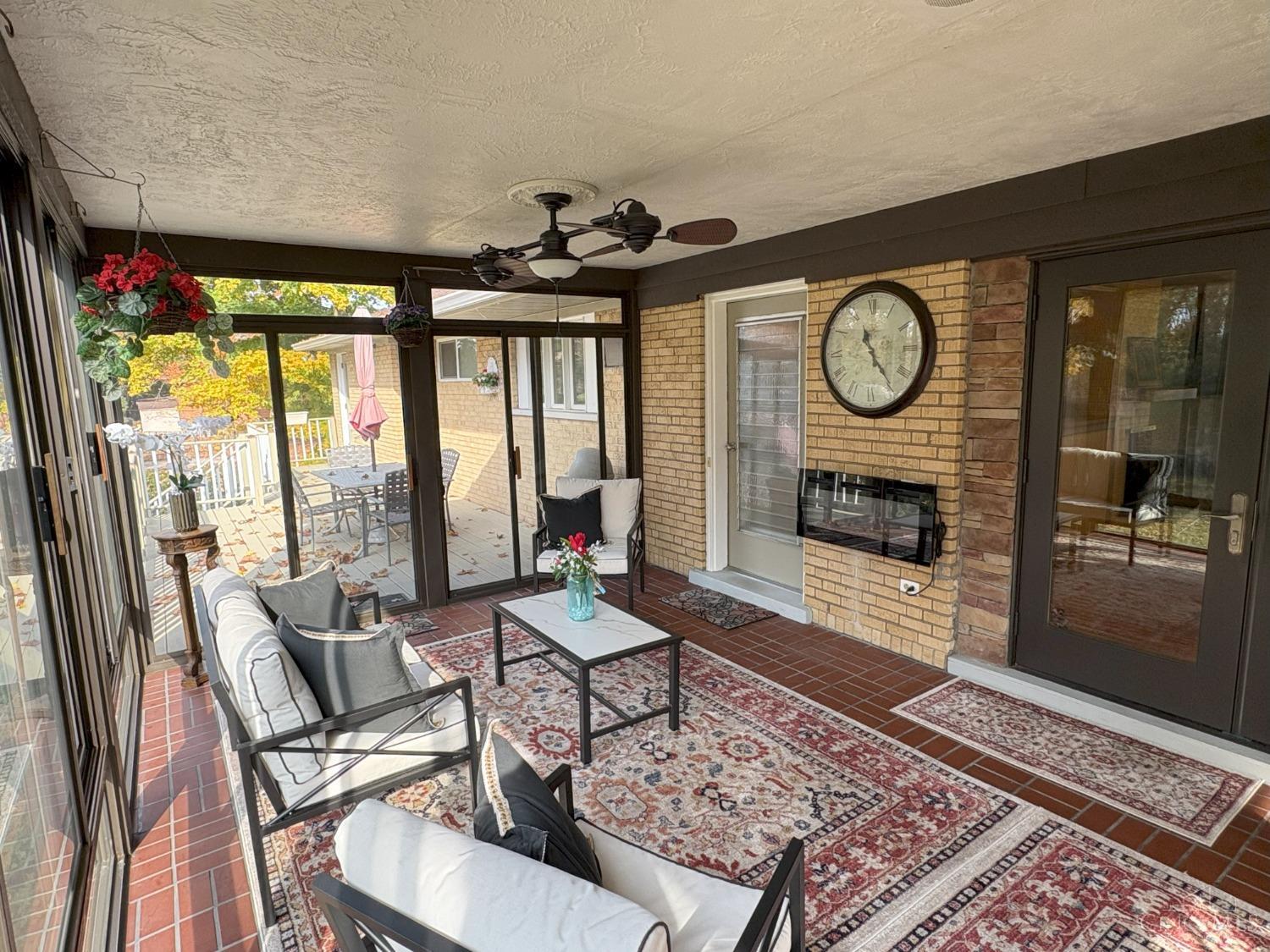 1515 Covered Bridge Road Cincinnati, OH 45231 - Photo 21 of 39