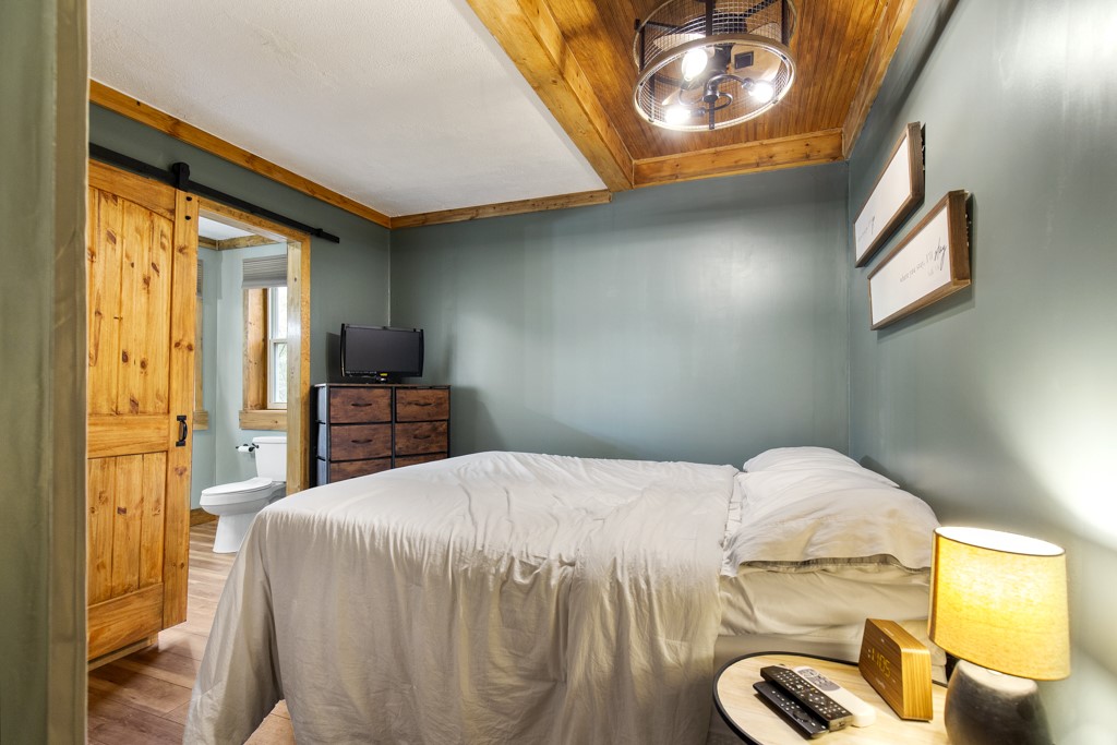 140 Dawn Cove Road Seneca, SC 29678 - Photo 16 of 38 Gallery Image 16