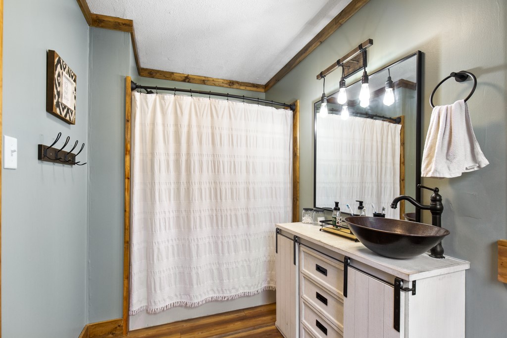 140 Dawn Cove Road Seneca, SC 29678 - Photo 18 of 38 Gallery Image 18