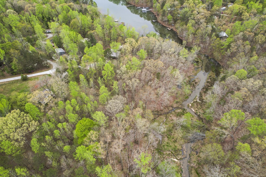 140 Dawn Cove Road Seneca, SC 29678 - Photo 30 of 38 Gallery Image 30