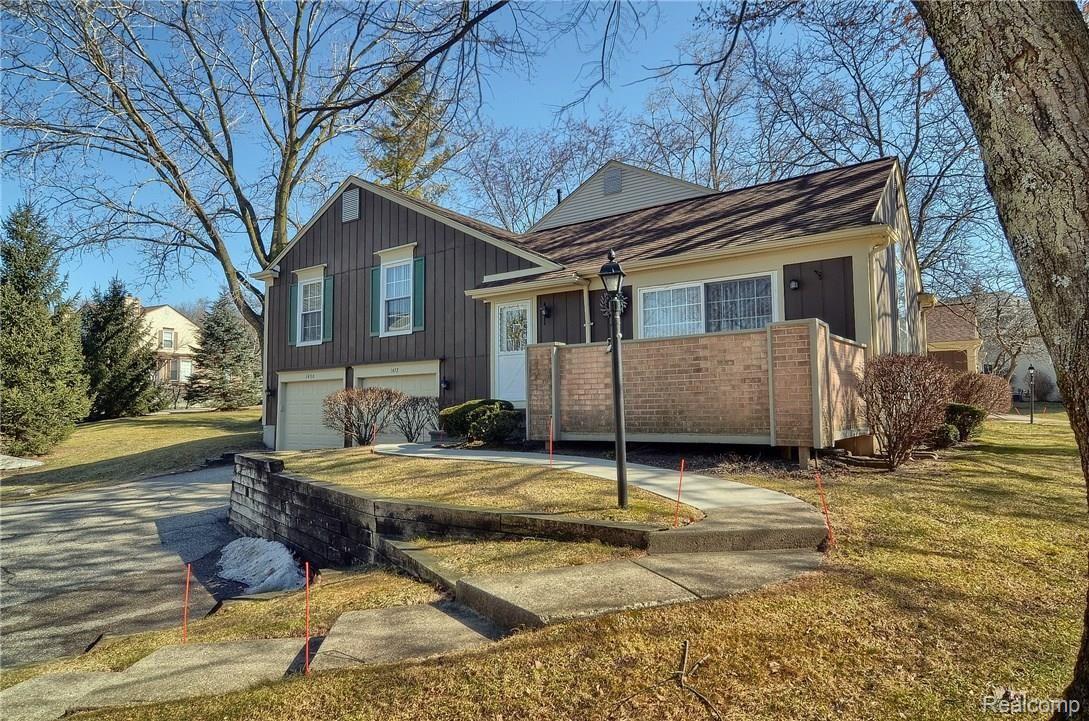 1472 Saddle Lane, Unit 167 Rochester, MI 48306 - Photo 3 of 34 Front_2nd_View.jpg