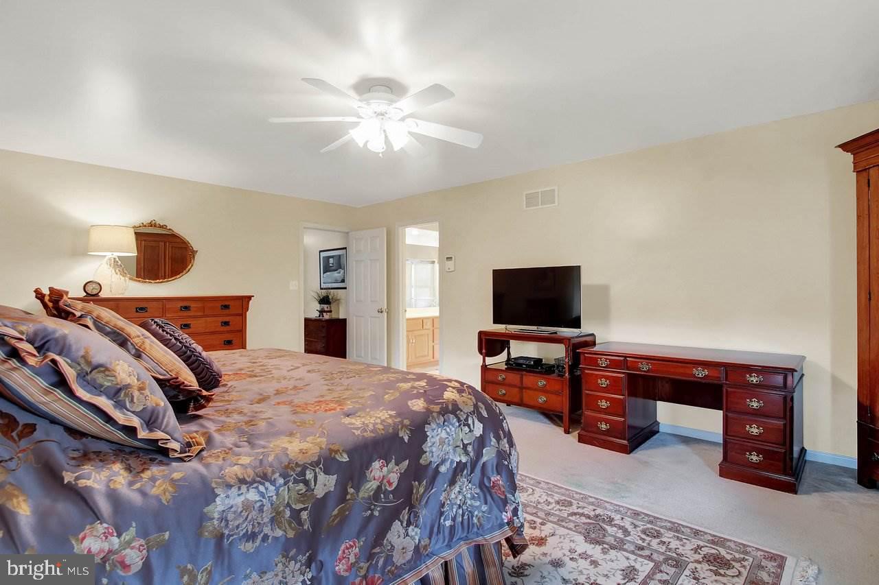 3117 Wheatlyn Road York, PA 17402 - Photo 12 of 24 Gallery Image 12