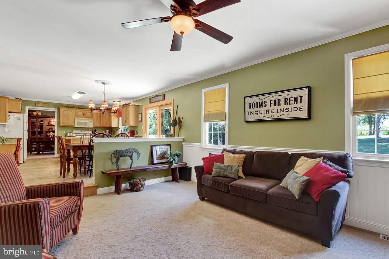 3117 Wheatlyn Road York, PA 17402 - Photo 10 of 24 Gallery Image 10