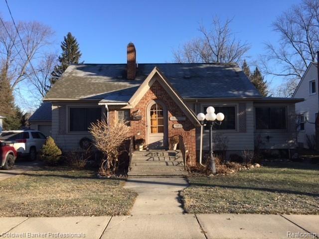 902 West Silver Lake Road Fenton, MI 48430 - Photo 1 of 26 Gallery Image 1