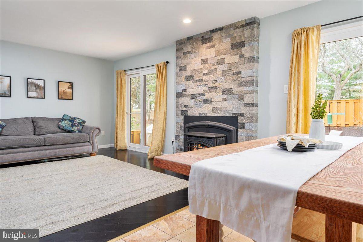 6338 Red Haven Road Columbia, MD 21045 - Photo 4 of 36 Gallery Image 4