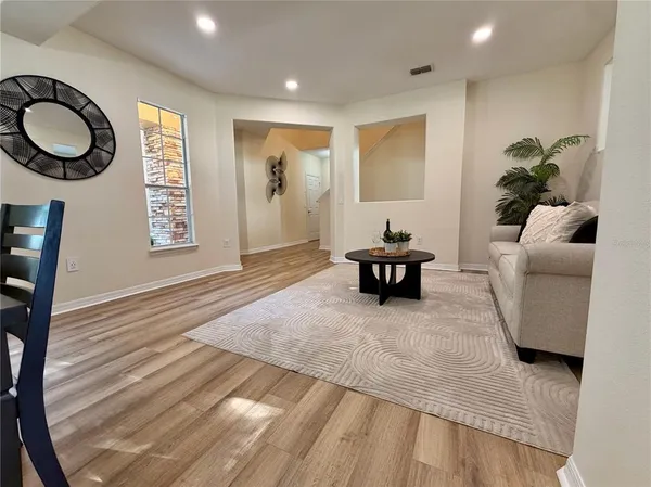 $474,900 | 25012 Chipshot Court, Sorrento, FL 32776