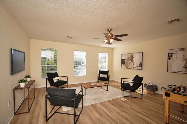 $474,900 | 25012 Chipshot Court, Sorrento, FL 32776