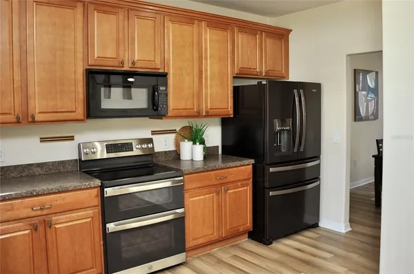 $474,900 | 25012 Chipshot Court, Sorrento, FL 32776