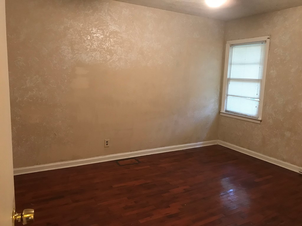 2425 Avalon Road Columbus, GA 31907 - Photo 8 of 11