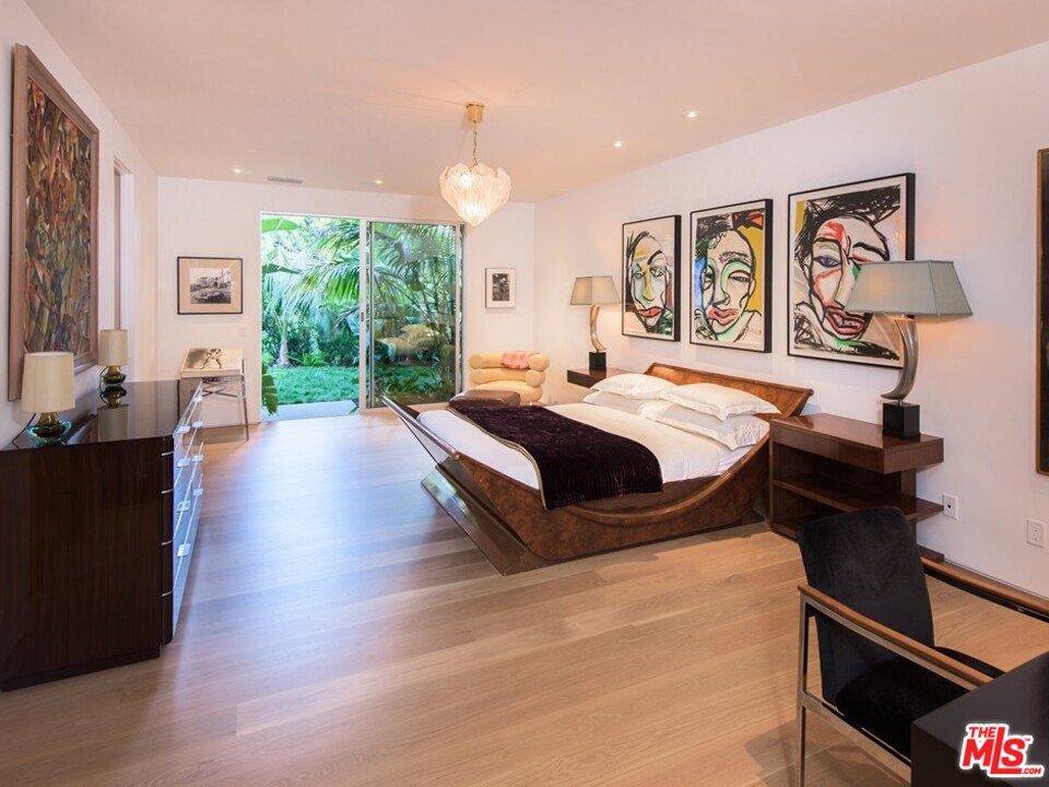 1822 Westridge Road Los Angeles, CA 90049 - Photo 33 of 44