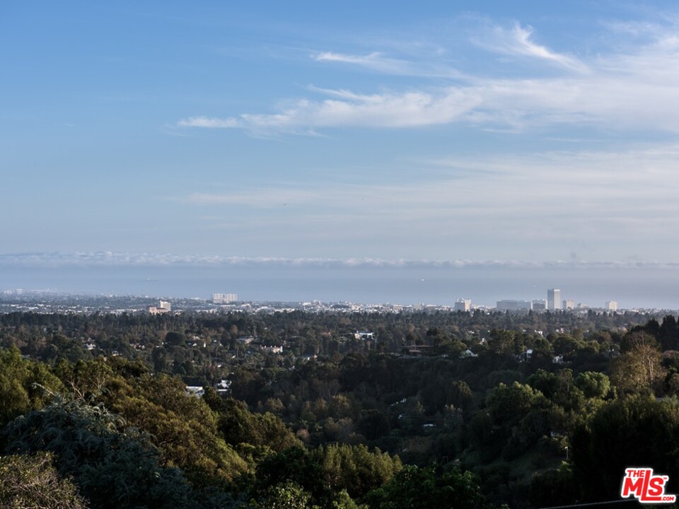 1822 Westridge Road Los Angeles, CA 90049 - Photo 40 of 44