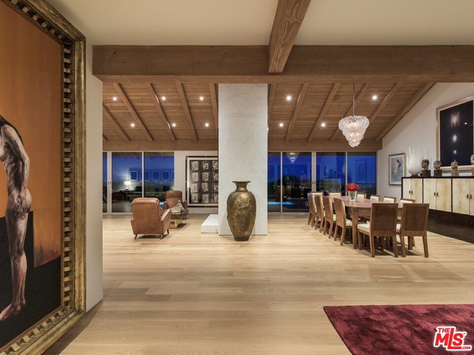 1822 Westridge Road Los Angeles, CA 90049 - Photo 10 of 44