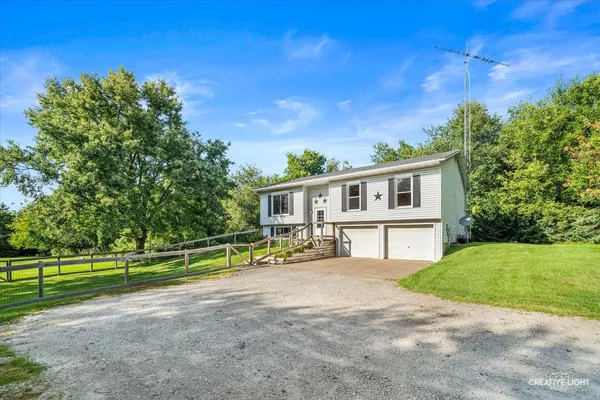 $360,000 | 3716 East 2653rd Road, Sheridan, IL 60551