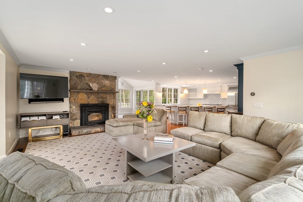 34 Page Farm Road Sherborn, MA 01770 - Photo 6 of 31 Gallery Image 6