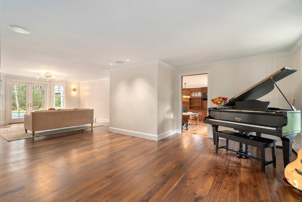 34 Page Farm Road Sherborn, MA 01770 - Photo 10 of 31 Gallery Image 10