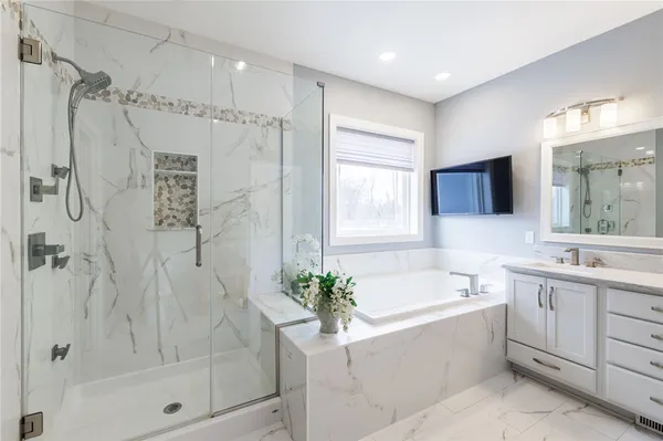 $700,000 | 97 Kingsford Lane, Ogden, NY 14559