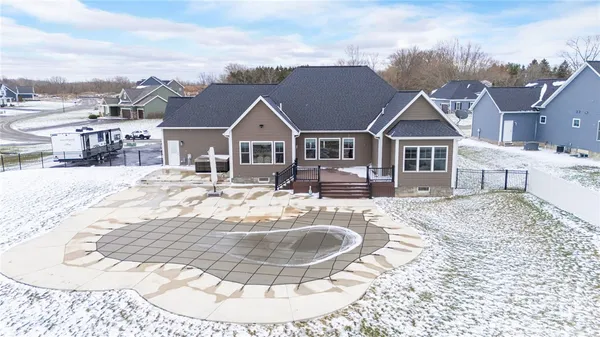 $700,000 | 97 Kingsford Lane, Ogden, NY 14559