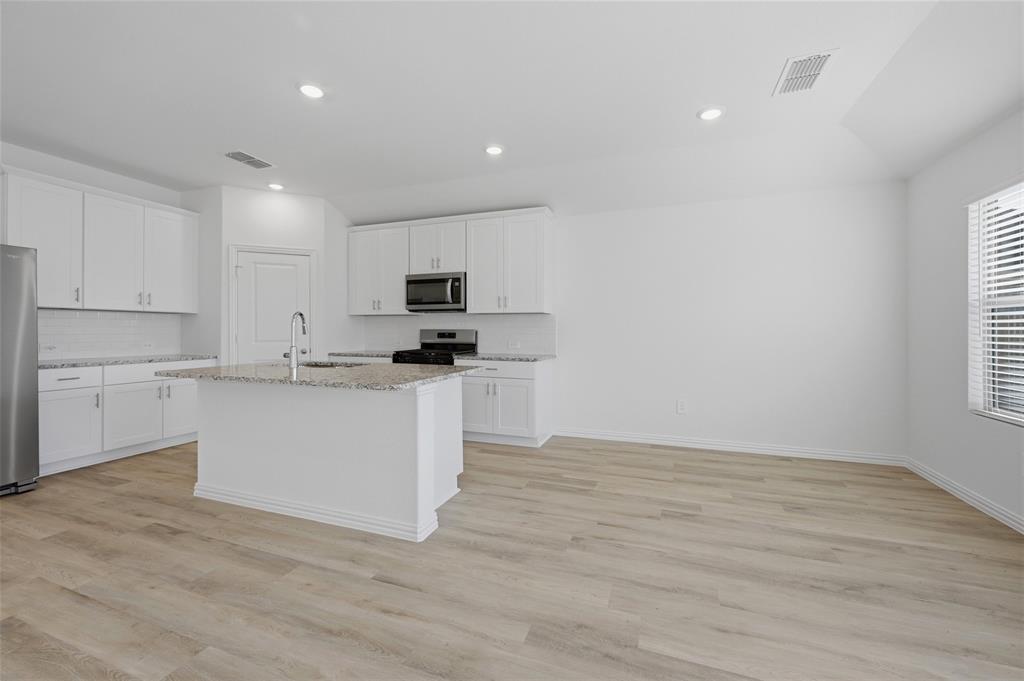 2222 Rannoch Street Sherman, TX 75092 - Photo 7 of 31