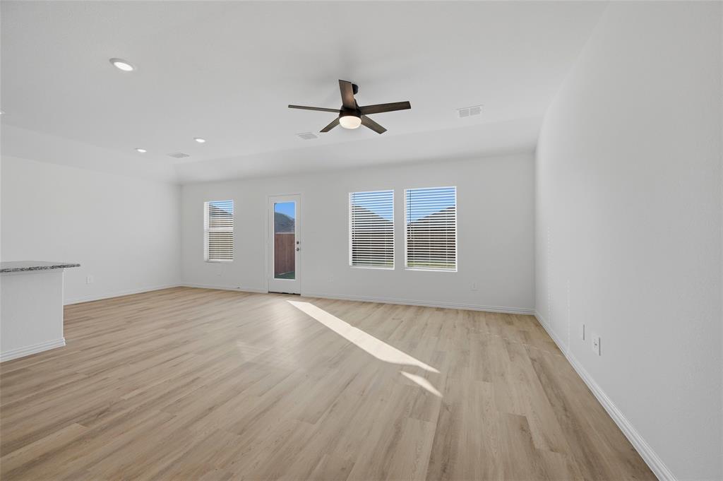 2222 Rannoch Street Sherman, TX 75092 - Photo 9 of 31