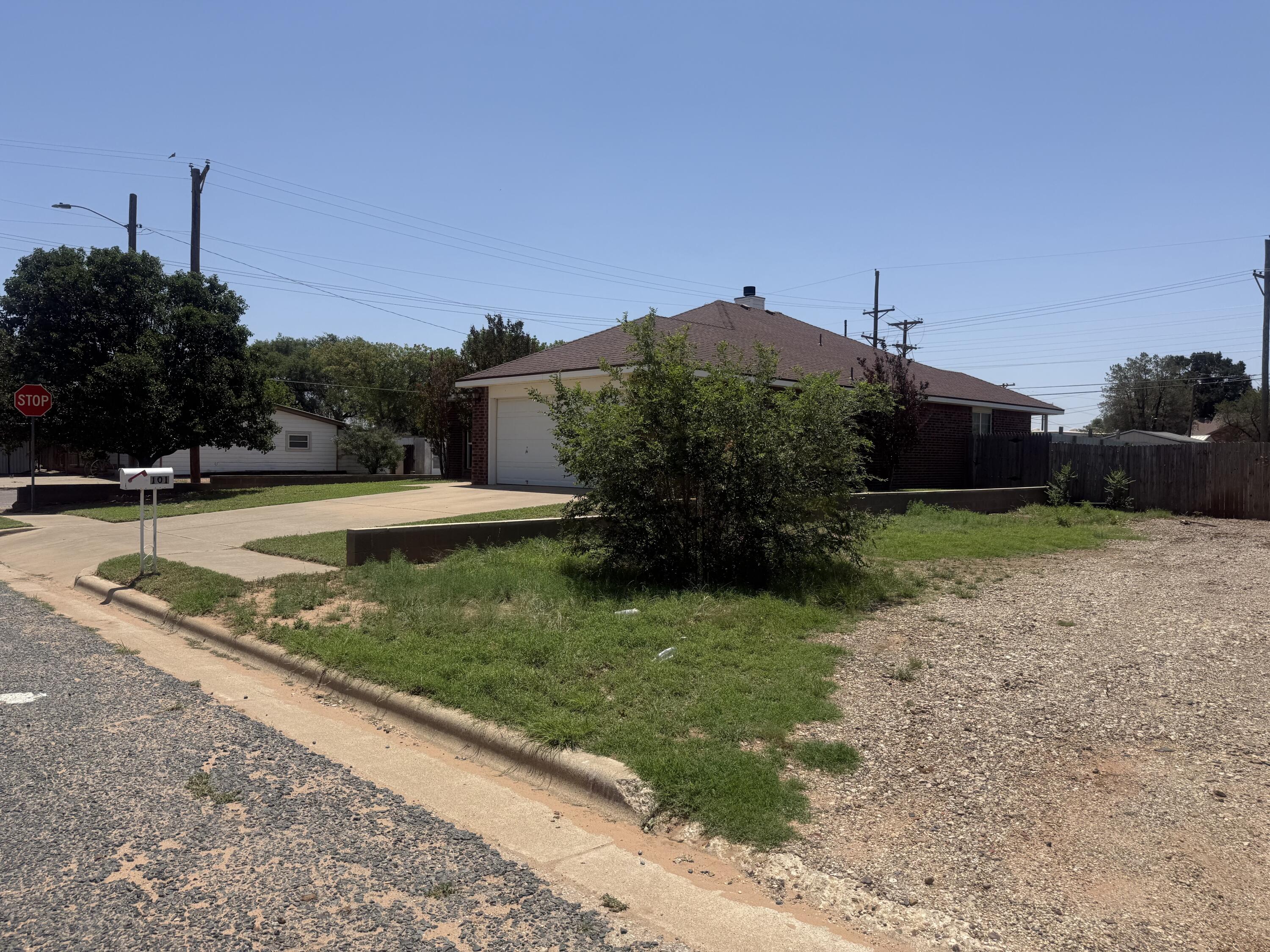 105 81st Street Lubbock, TX 79404 - Photo 21 of 22 105 81st neighbor views