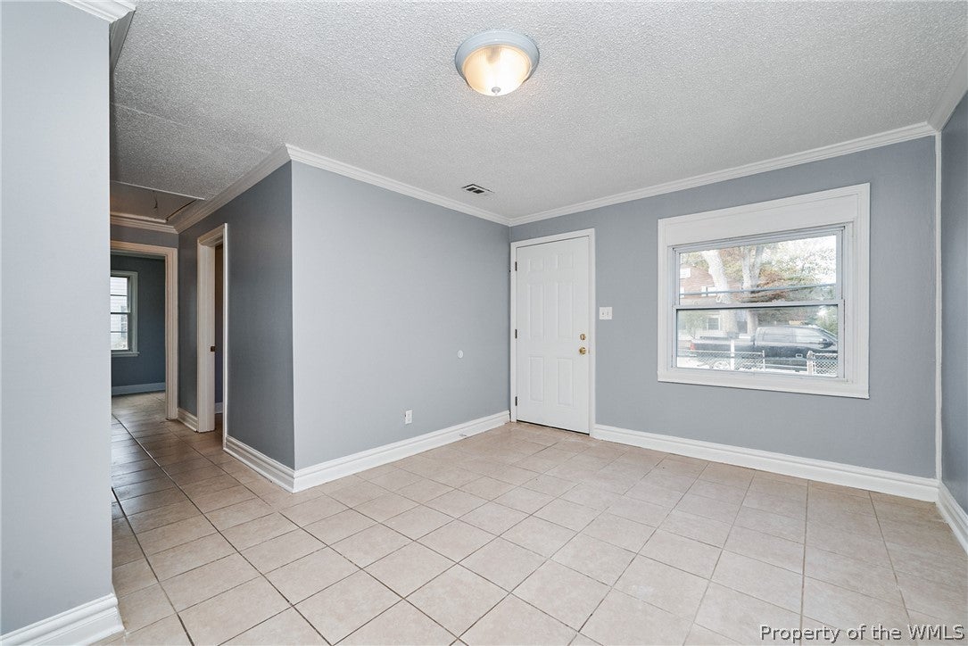 431 Walnut Street Hampton, VA 23669 - Photo 5 of 24 Gallery Image 5
