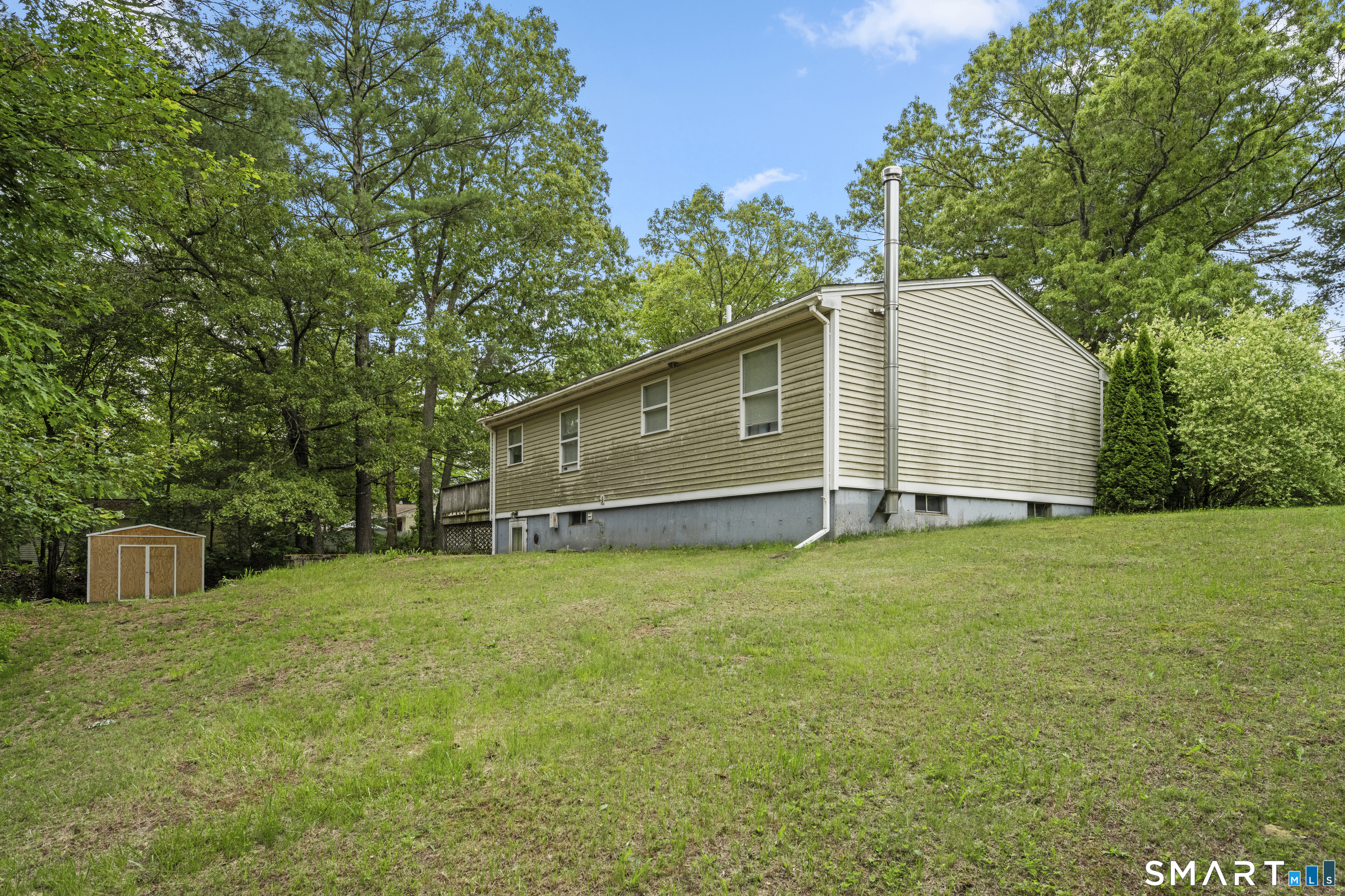 558 Wauregan Road Brooklyn, CT 06234 - Photo 26 of 30