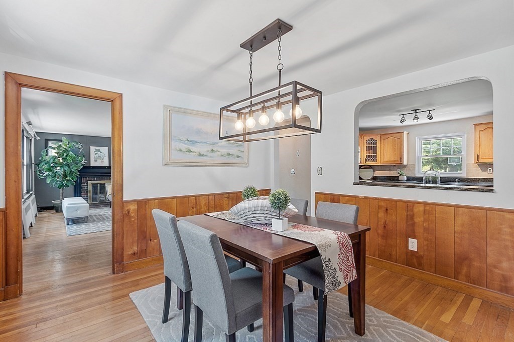 91 Hartwell Road Bedford, MA 01730 - Photo 7 of 27 Gallery Image 7