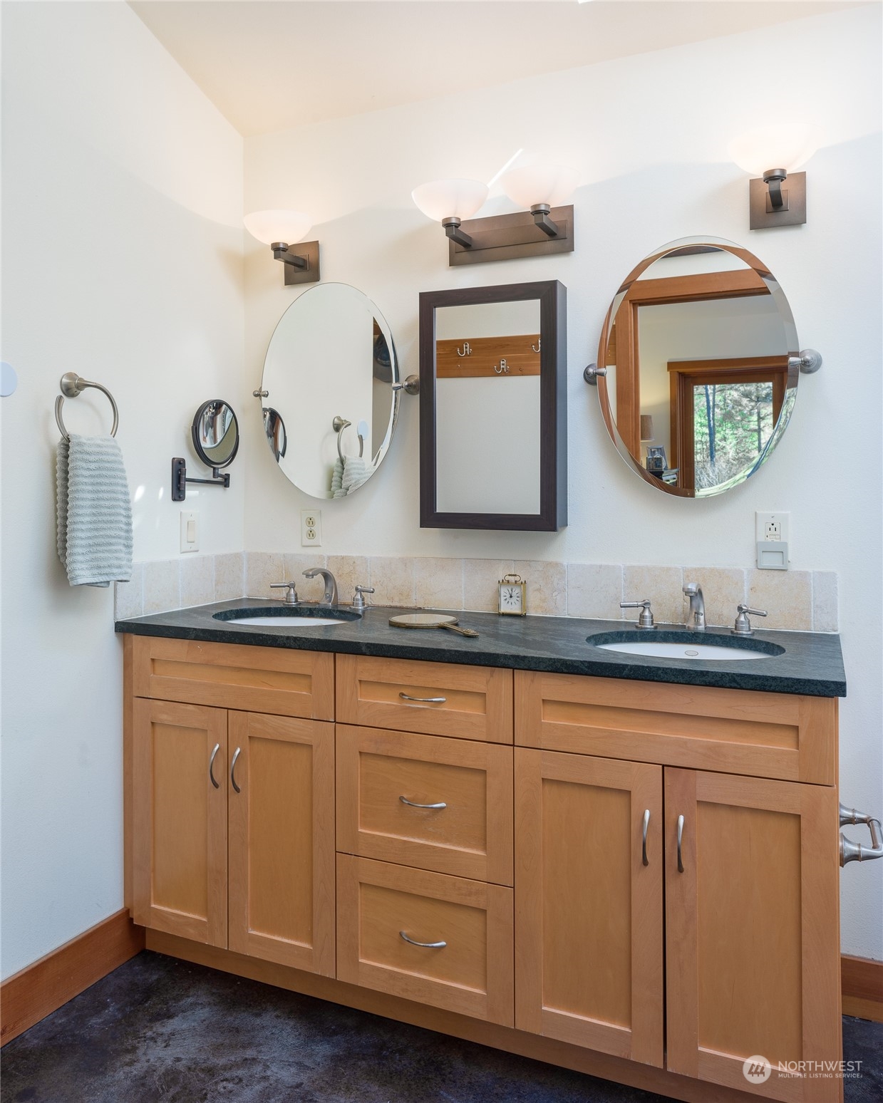 1841 Center Road Lopez Island, WA 98261 - Photo 14 of 23 Gallery Image 14
