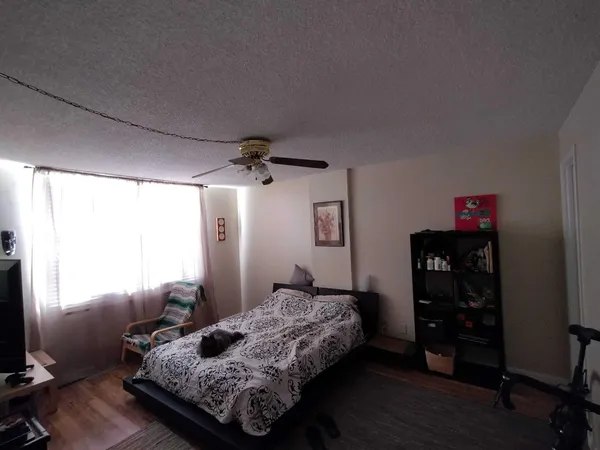 $210,000 | 103 Royal Park Drive, Unit 3B, Oakland Park, FL 33309