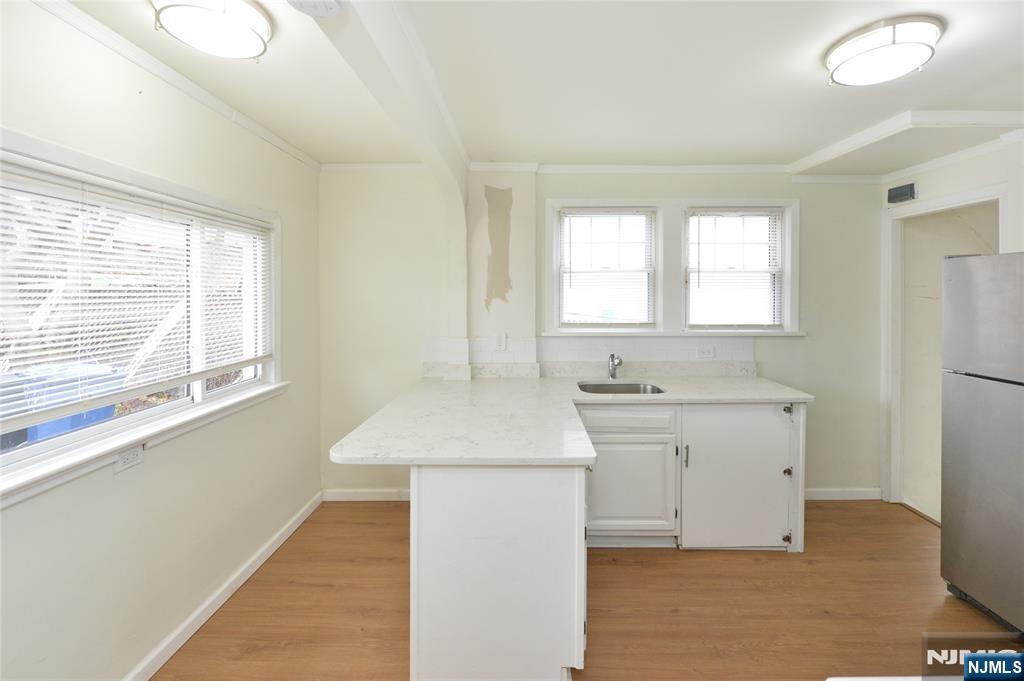 263 Sutton Avenue Hackensack, NJ 07601 - Photo 10 of 29