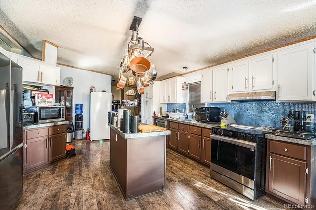 $429,990 | 1376 B Street, Penrose, CO 81240