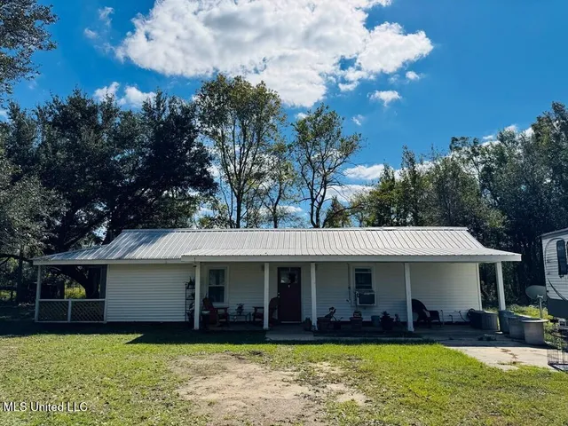 $150,000 | 9 Rock Lane, Carriere, MS 39426